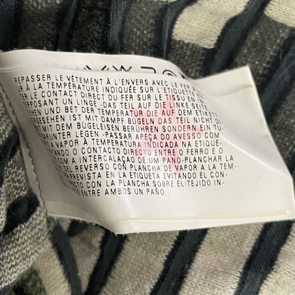 Armani Collezioni Pattern Top - Picture 4 of 5